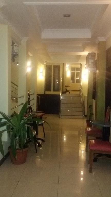 Guest House Salon Fora Gegerkalong Setiabudhi Bandung Extérieur photo