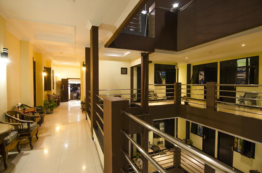 Guest House Salon Fora Gegerkalong Setiabudhi Bandung Extérieur photo