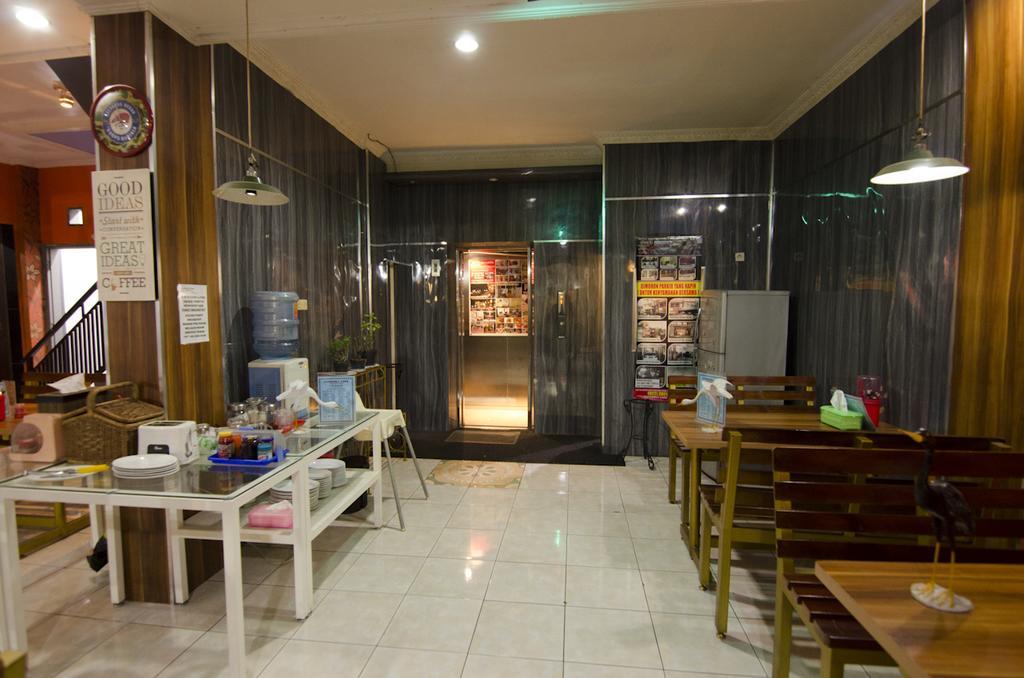 Guest House Salon Fora Gegerkalong Setiabudhi Bandung Extérieur photo